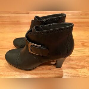 Aerosoles Monument Black Leather Heelrest Ankle Boots, Sz. 8 EXCELLENT CONDITION